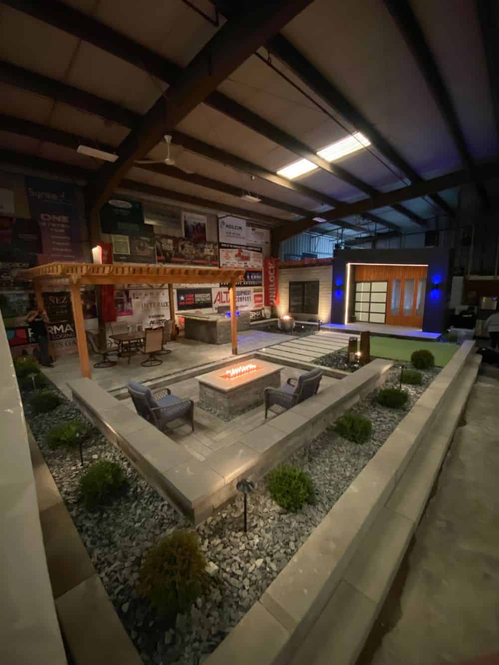 Outdoor Lighting Services image